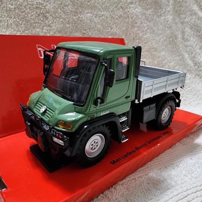 Diecast Truk Mercedes-Benz Unimog U400 Welly Nex 1:43