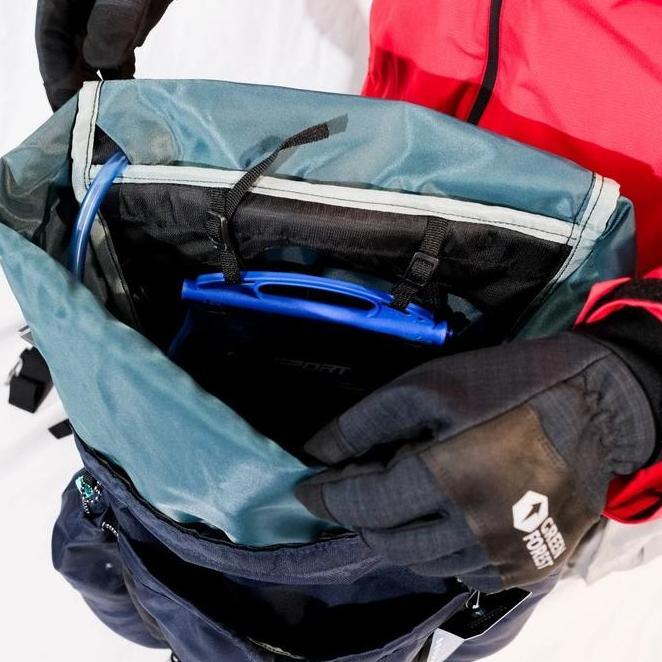 Greenforest Either Carrier Lightweight 40L Free Raincover