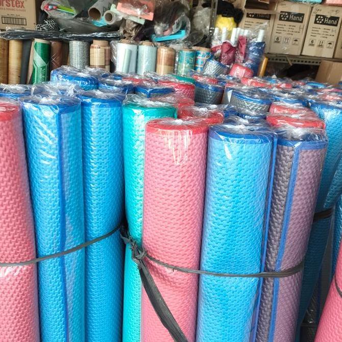 Tiker Karpet Matras Plastik Tebal Bentol/ Spon Bentol/Karpet Piknik