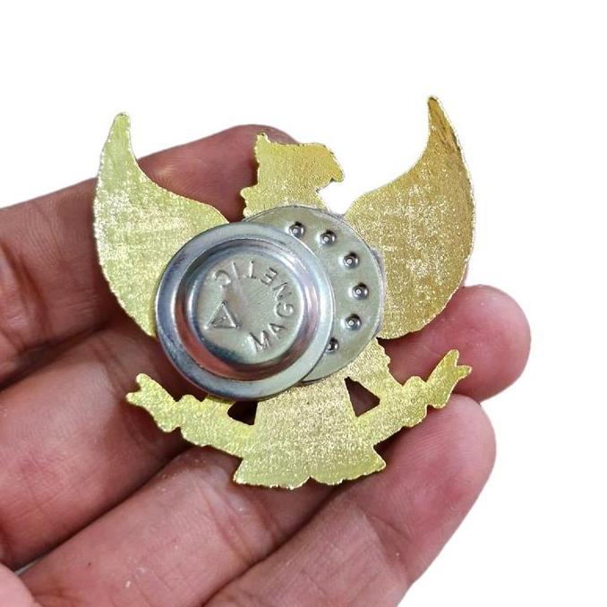 New  PIN GARUDA MAGNET UKURAN 5 CM KUNINGAN COR TEBAL - LENCANA GARUDA MAGNET