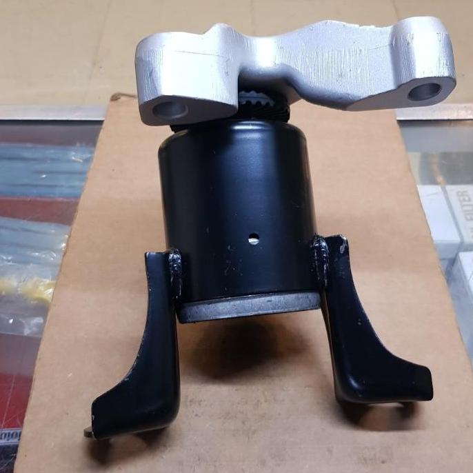 Ready  engine mounting kanan ford fiesta fomoco oem