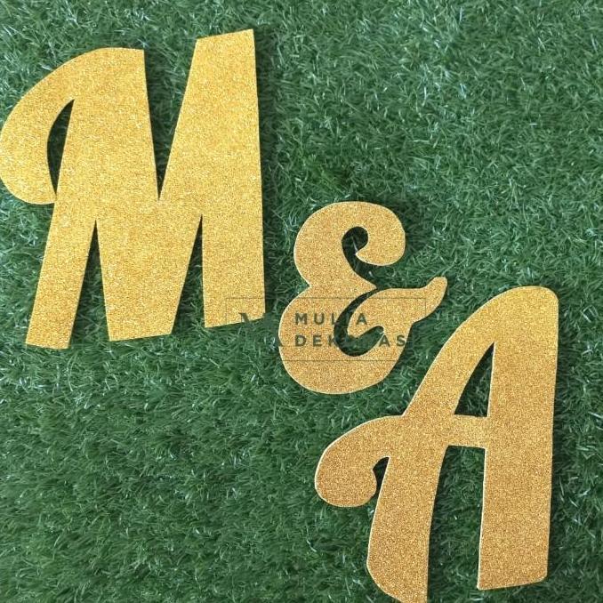 Ready  Tulisan Inisial 2 Huruf Dekorasi Backdrop Bahan Foam Glitter