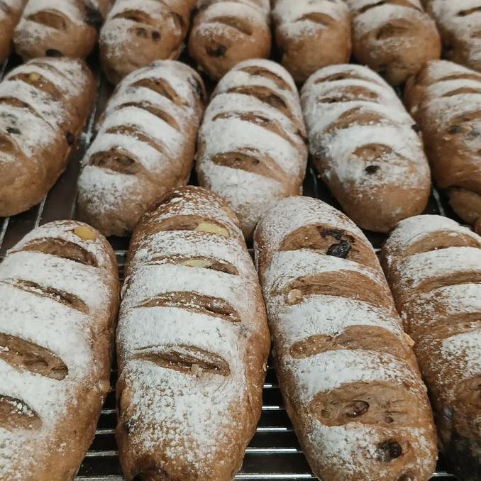 Xfood- Cocoa Cheese Sourdough Bun