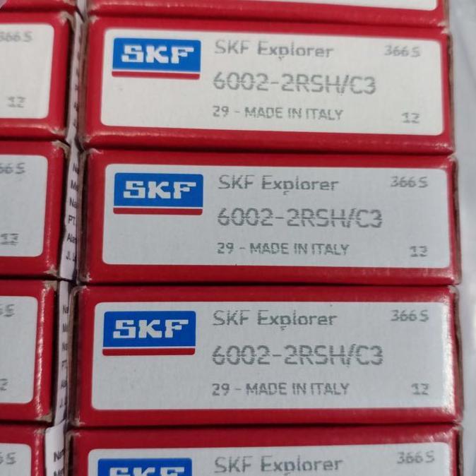 NEW bearing skf 6002 2rsh c3