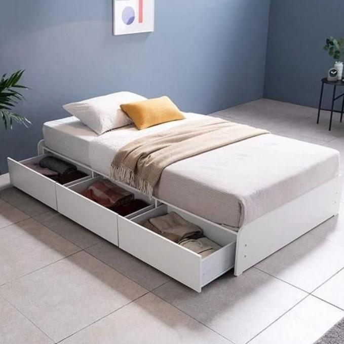 dipan  / tempat tidur kayu / bed frame / ranjang kayu minimalis putih