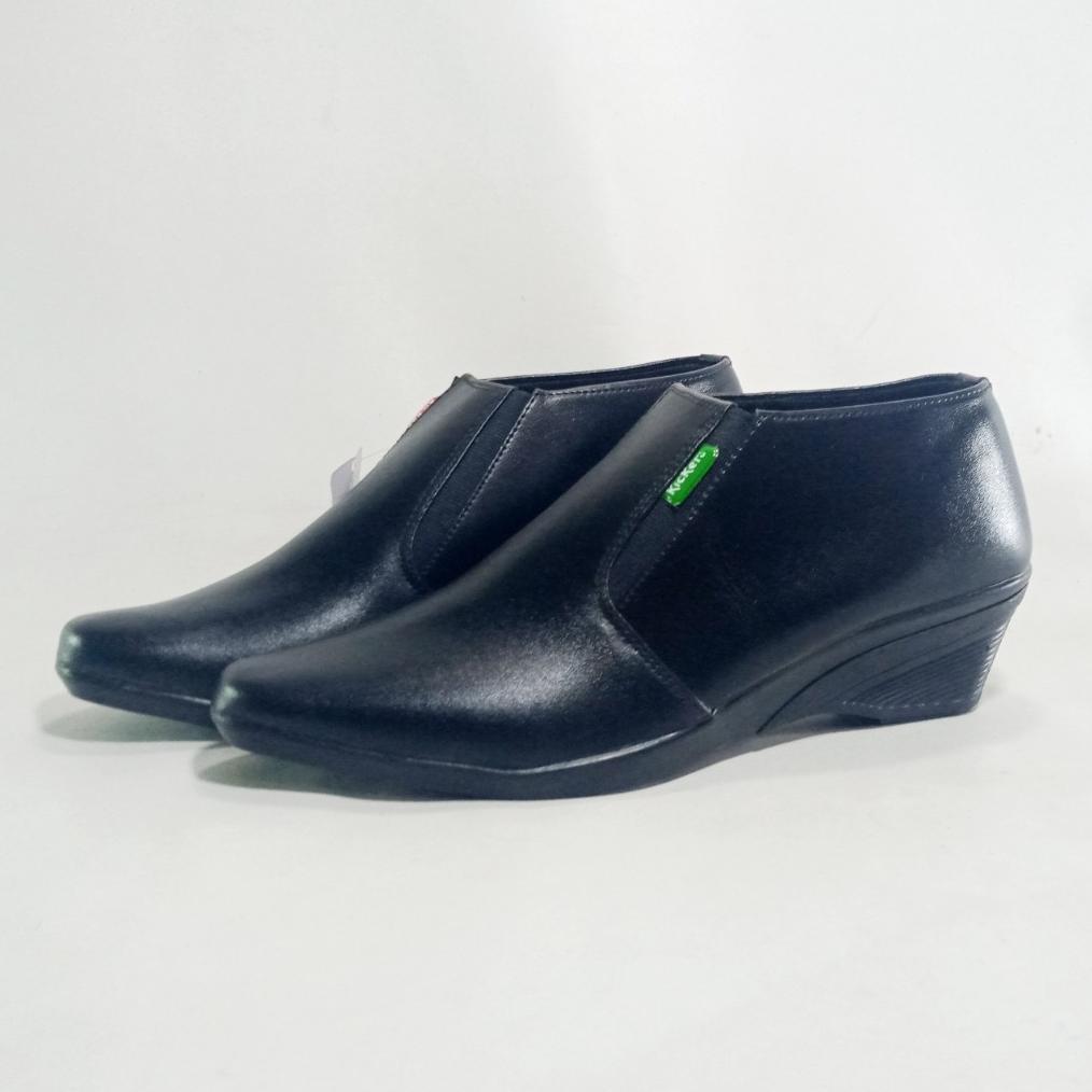 Original Kickers Glb.22 Sepatu Wanita Pantofel Boot Pdh Polwan Hak 5Cm Size 36-42 Cream