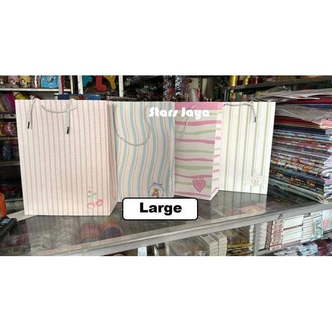 Paper bag, Goodie Bag Fancy L 30 x 41,5 x 12cm, Paper Bag Import