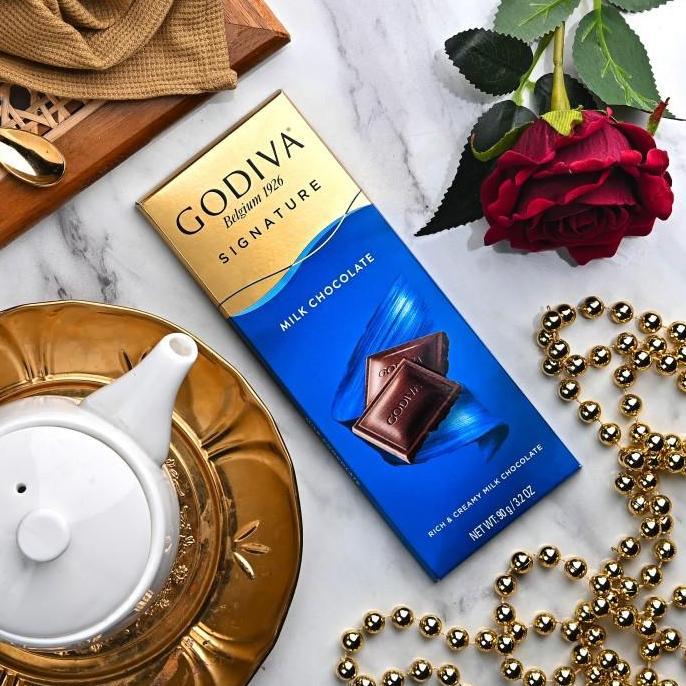 GODIVA Signature Chocolate Tablet
