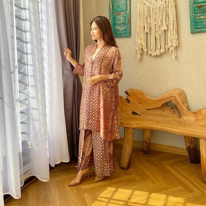 Lausboutique-Outer Set-Seri Alam-Setelan Batik Kondangan Celana Kancing HS