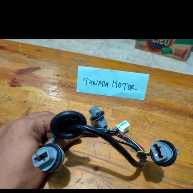 Soket Fitting Lampu Stop Assy Honda Mobilio