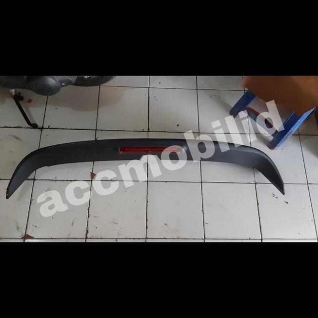 Spoiler Kijang Innova Luxury Lampu