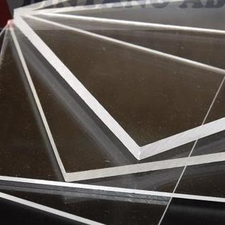 Lembaran Akrilik Bening 80X50Cm 1,5Mm