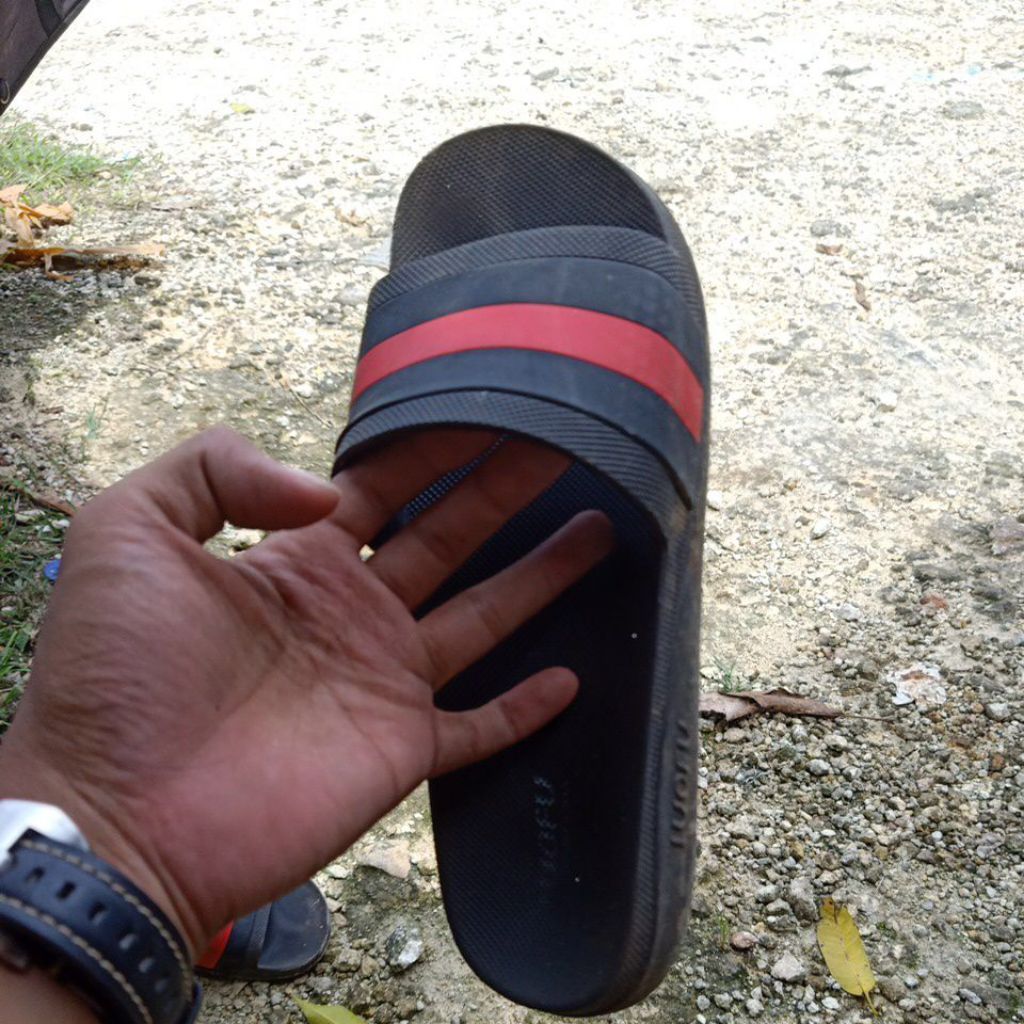 sandal lofu Baim wong