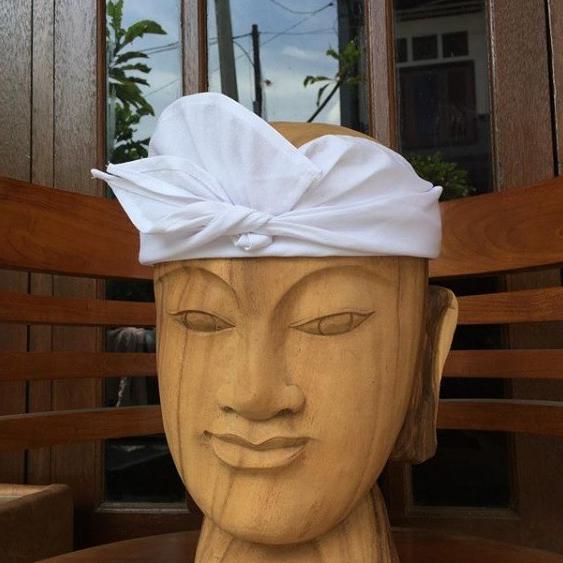 Udeng Bali Putih Katun Setengah Jadi Dewasa