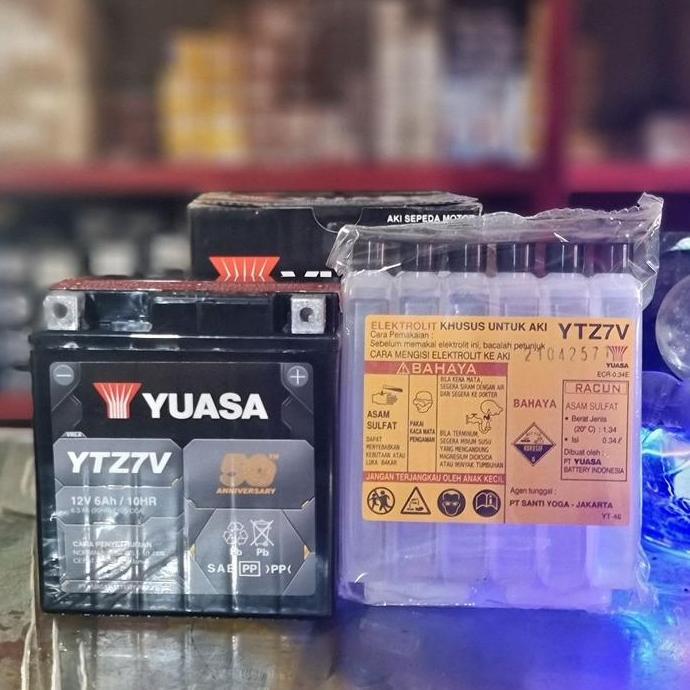 Aki      Yuasa       YTZ7V