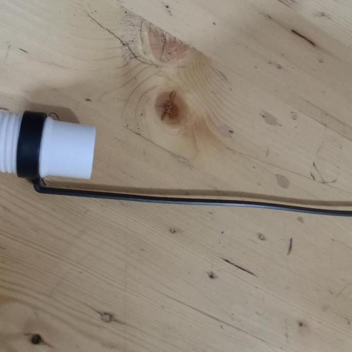 Gantungan selang pembuangan mesin cuci Panasonic