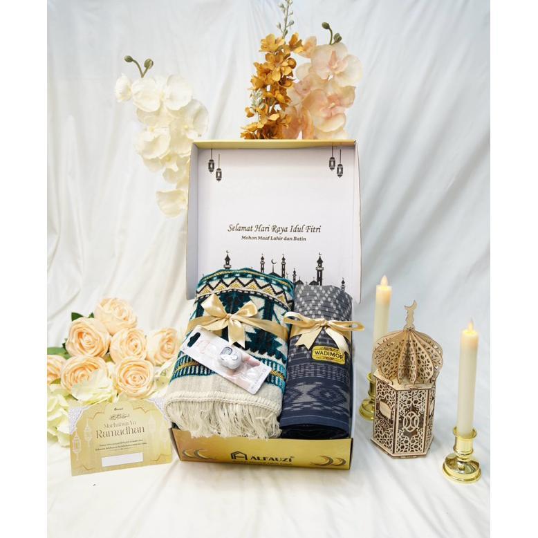 Hampers Sarung Mizan  Hampers Ramadhan Pria Hampers Lebaran / Hampers Alat Sholat  / Paket Seserahan