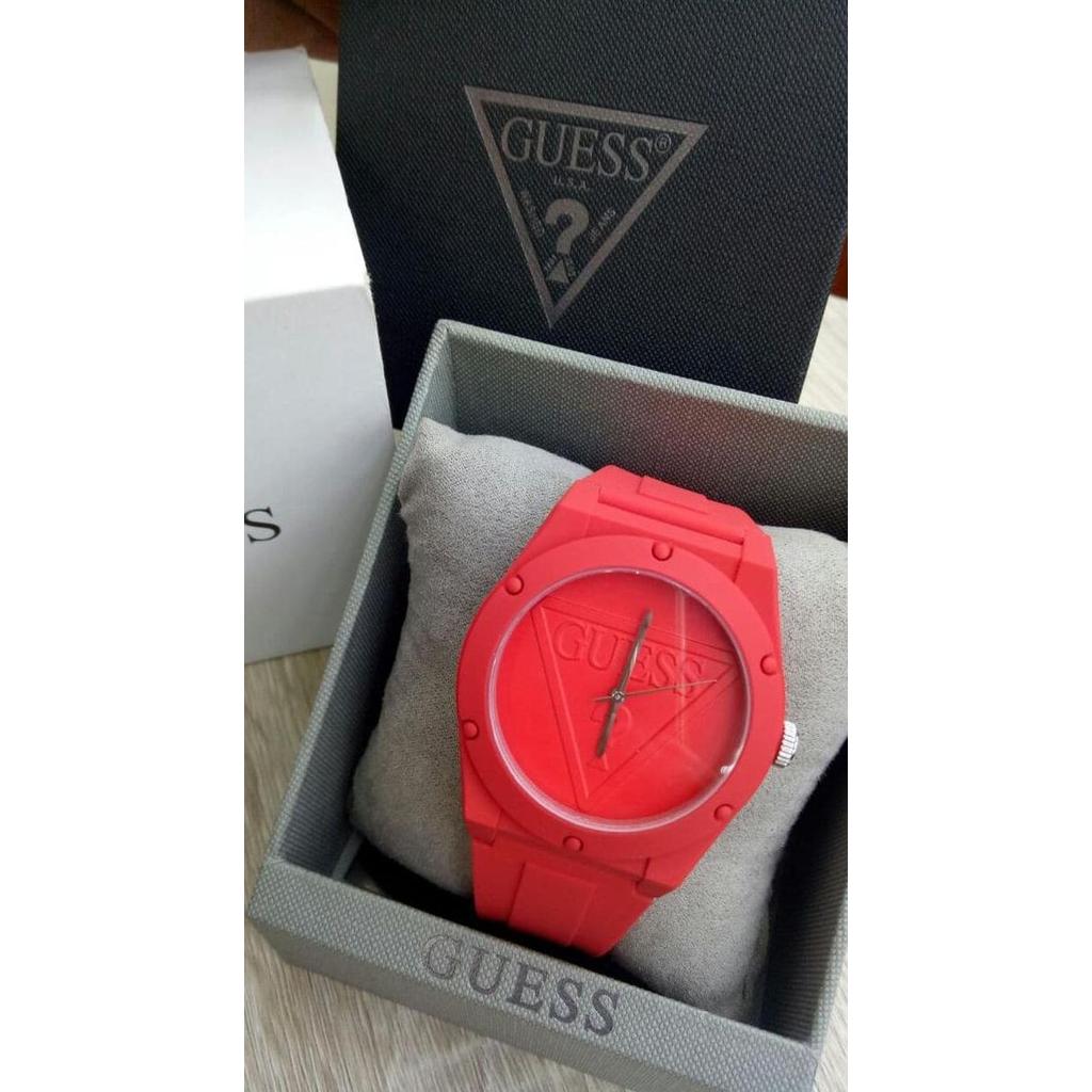 Guess Analog Jam Tangan Pria Strap Karet Merah W0979L3 Original