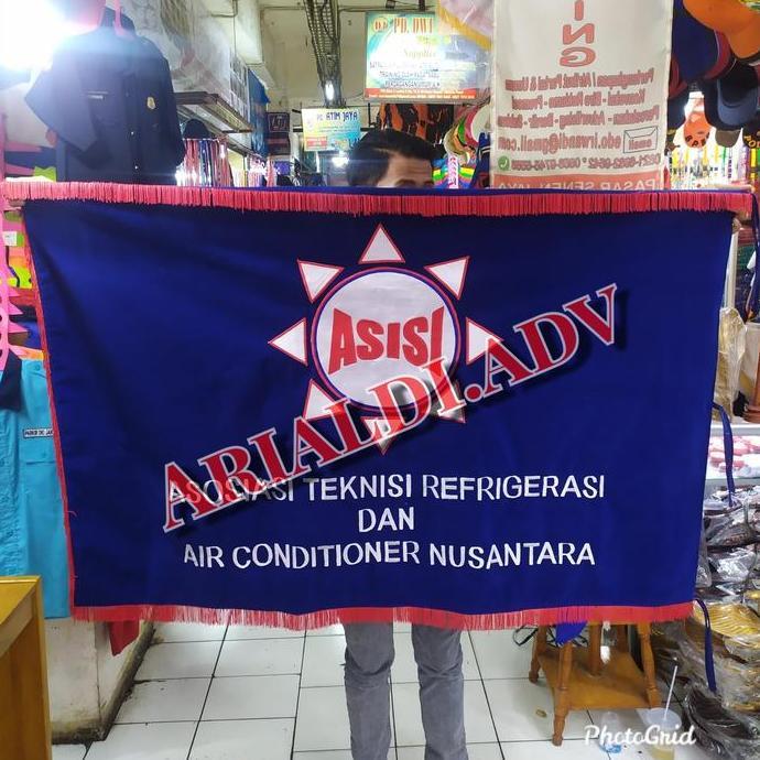 Ready bendera pataka bordiran bahan bludru bolak balik bendera pataka custom