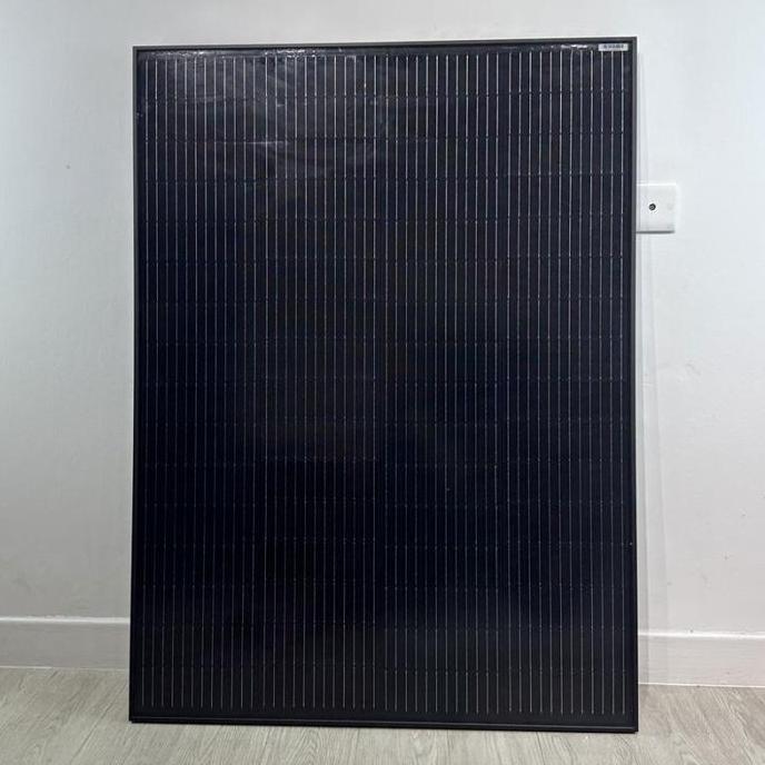 SOLANA SOLAR CELL/PANEL SURYA BLACK MONOCRYSTALLINE 24V 200WP PANEL SURYA MONOKRISTALIN 24V 200WP OR