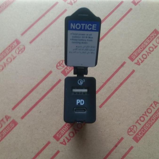 Charger USB Port Asli Mobil Toyota Innova Reborn Fortuner VRZ