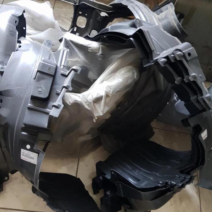 Ready Liner Fender Depan Kanan-Kiri Avanza Dan All New Avanza