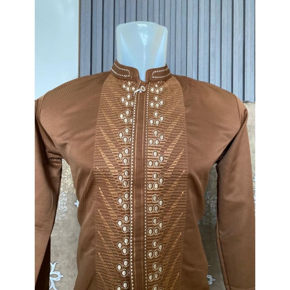 favorit baju koko muslim bordir lengan panjang putih tulang bahan sutra kenzi jaguar