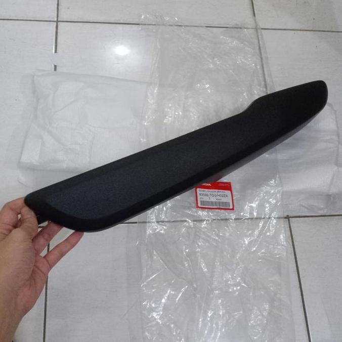 ARM REST Sandaran Tangan Linning Pintu JAZZ GE8 Original