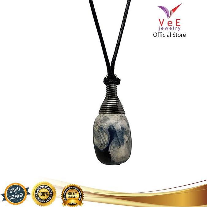 Kalung Liontin Batu Giok Asli Cina Tabung Hitam Motif - Tali Tridatu