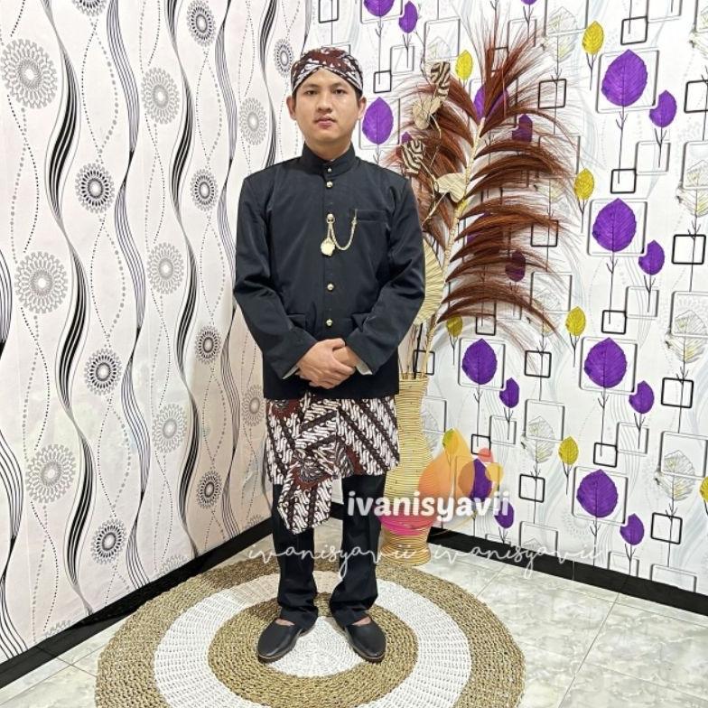 Diskon (1Set Cowok) Baju Adat Sunda / Beskap Polos + Sapit Urang +Blangkon +Benggol | Sunda- Lereng 