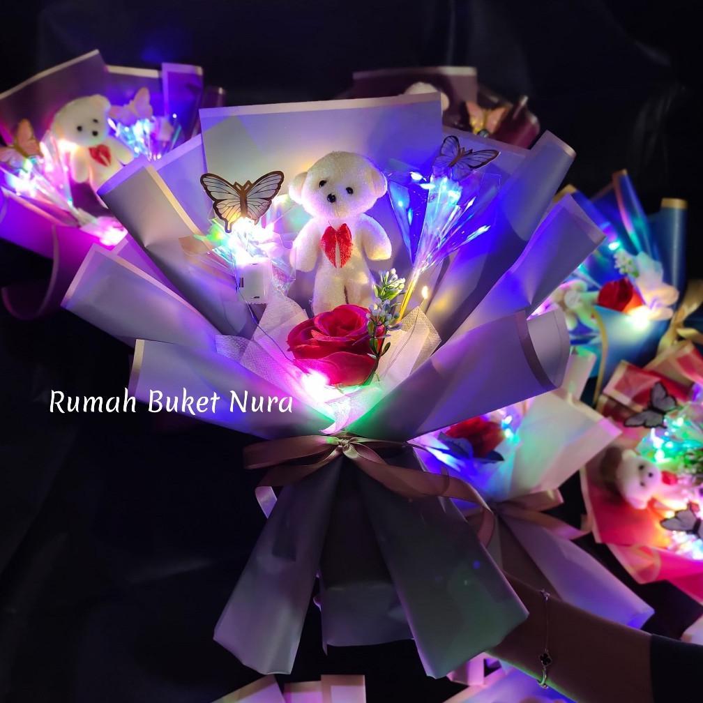 Best Seller Buket Kupu Kupu Led Plus Bunga Dan Boneka Mini / Buket Bunga Mawar Artificial Untuk Ulan