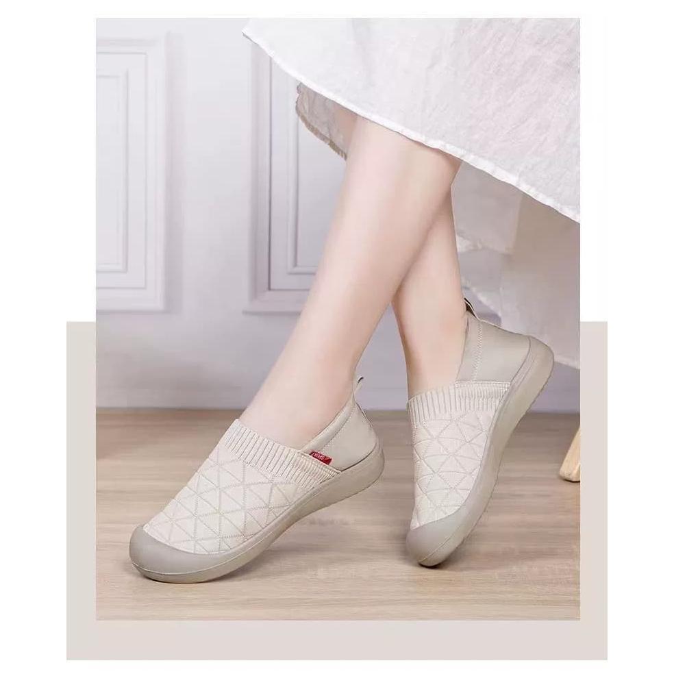 Best Seller Sepatu Kasual Wanita Import Rajut / Sepatu Wanita Slip On Modern / Sepatu Wanita Kekinia