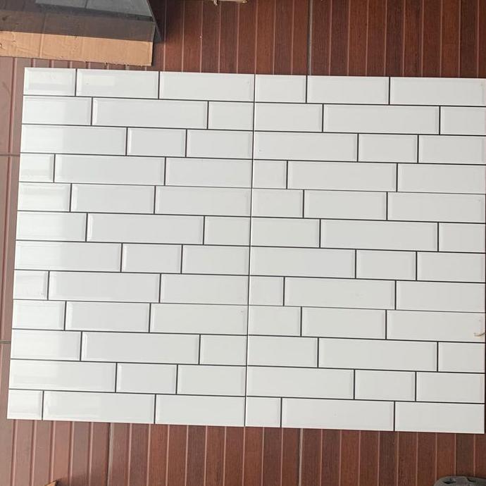 Keramik Dinding Dapur Kamar Mandi 25X50 Subway Bata Hitam/Putih Glossy