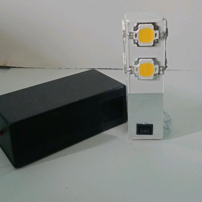 Isi Lampu Rotary 12/24Volt, 2Baris, 8 Led Hpl, 2 Mode,  Bisa 1Kali Kedip, Bisa 2Kali Kedip(Tanpa Top