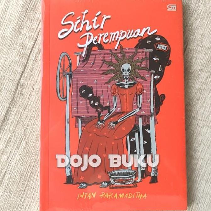 Buku Novel Sihir Perempuan by Intan Paramaditha