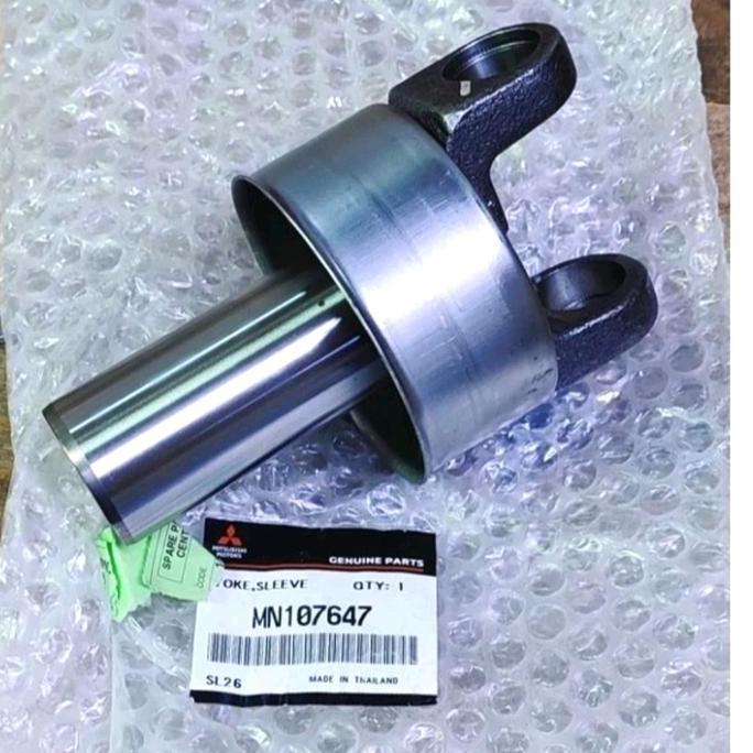 yoke kopel propeller shaf depan strada triton gls 2cc ( orinal )