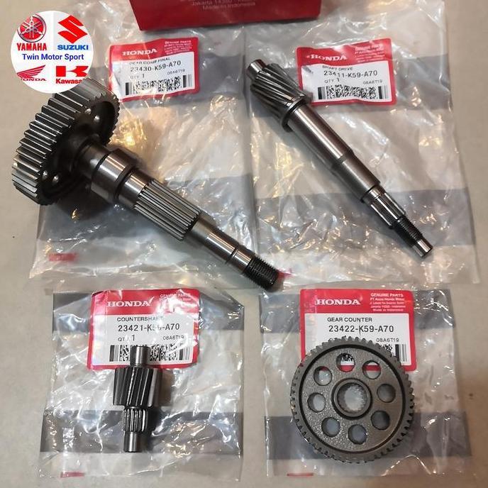 gi rasio set as pully as roda belakang gardan vario 150 125 Led K59