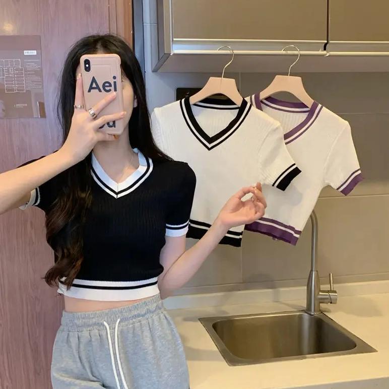 NEW DALLAS CROP TOP V NECK RIBLE / Atasan Wanita Trendy / Baju Crop V Neck Terbaru