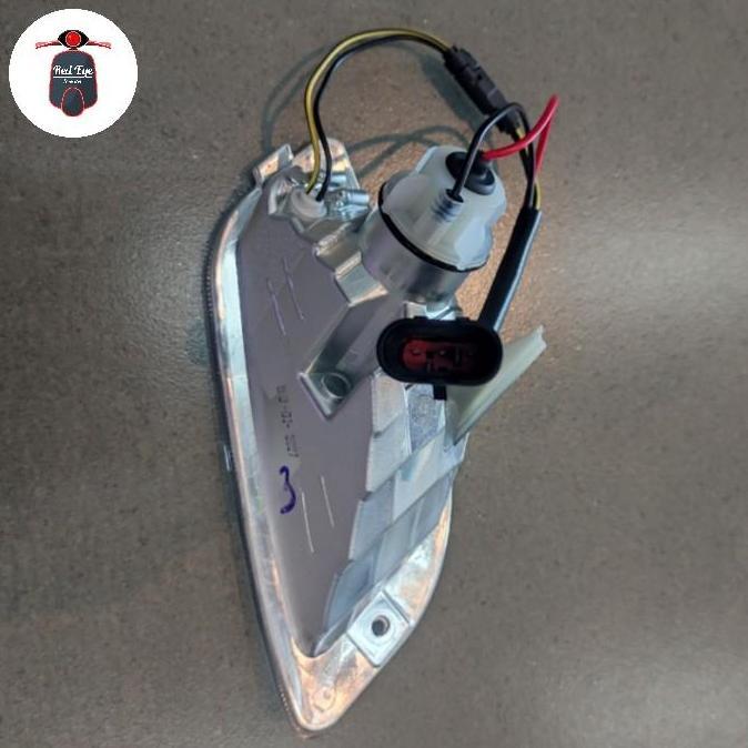 Lampu Sein Kanan Vespa S - LX Facelift Orinal