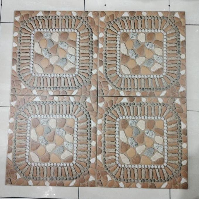 keramik teras mulia accura rockville 40*40 batu timbul