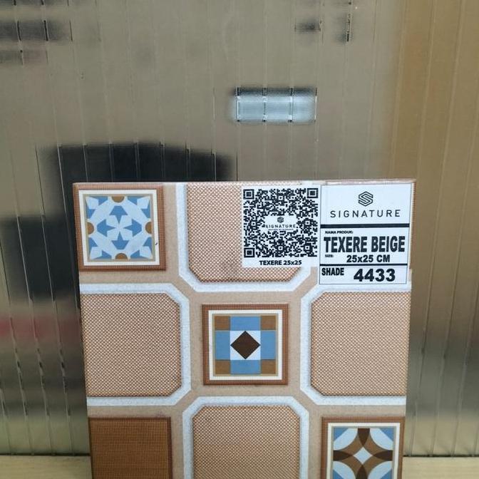 keramik mulia signature texere 25*25
