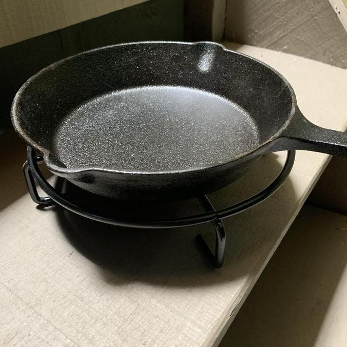 Stufato- Tatakan Panci Besi Baja 20 Cm Untuk Panci Cast Iron Dan Universal