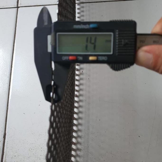 Plat Peforated Besi Tebal 1,5mm Lubang 5mm Potongan