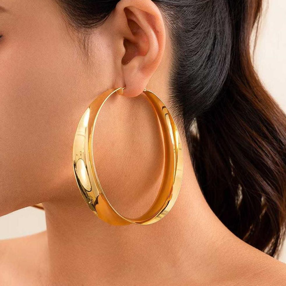 Anting Bulat Besar 8Cm Model Lebar Anting Lingkaran Besar Perhiasan Wanita Anting Besar At1158