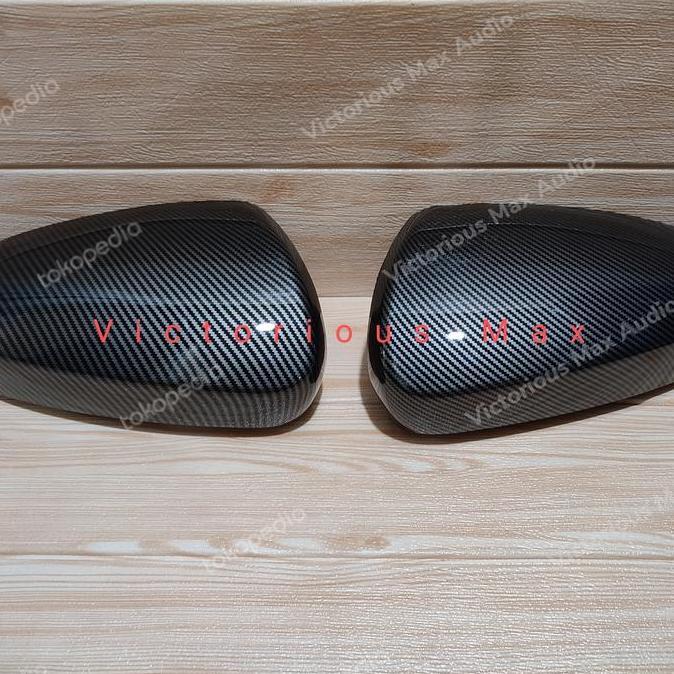 Cover Spion Carbon Toyota Raize