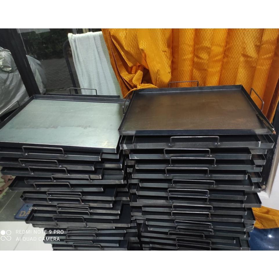 Wajan Kebab Dan Roti Bakar, Sosis Bakar Dll Bahan Baja Hitam Kotak Uk 35X45 Cm Anti Lengket