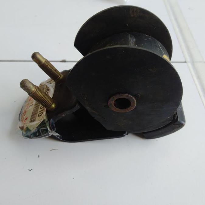 Engine Mounting 12362-11010 Toyota Corolla EE80 Orinal