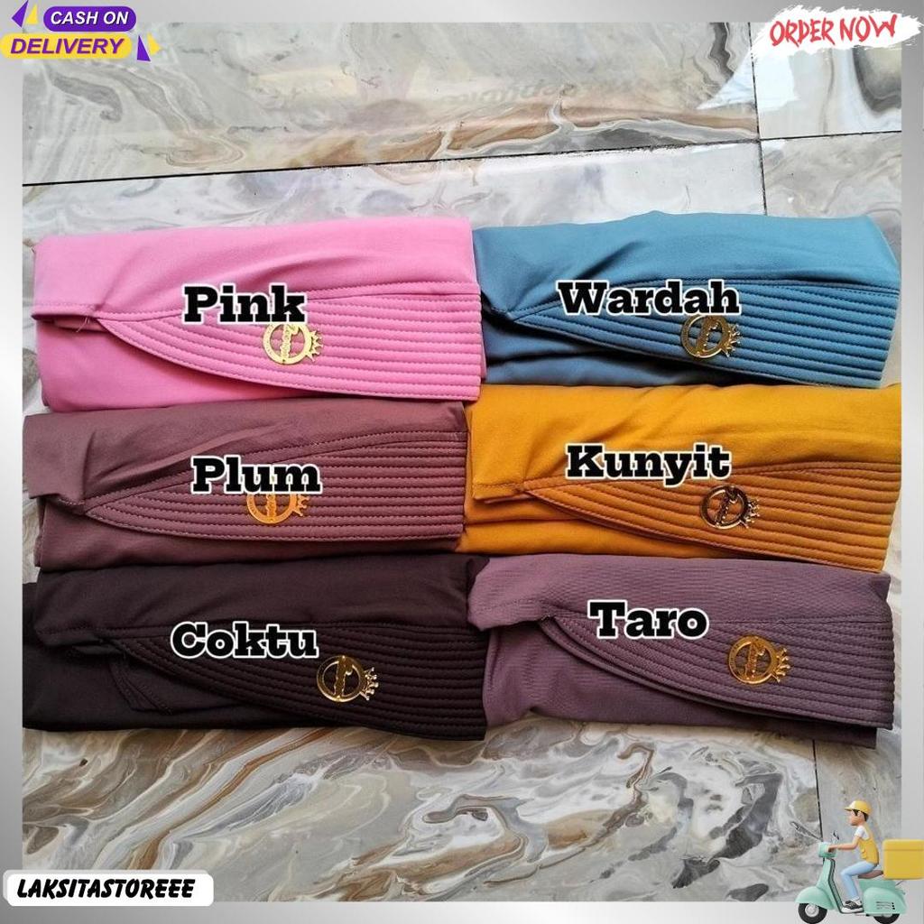 Segitiga Pet Tassel / Jilbab Instan / Jilbab Segitiga / Jilbab Jersey / Segitiga Instan Jersey / Jil