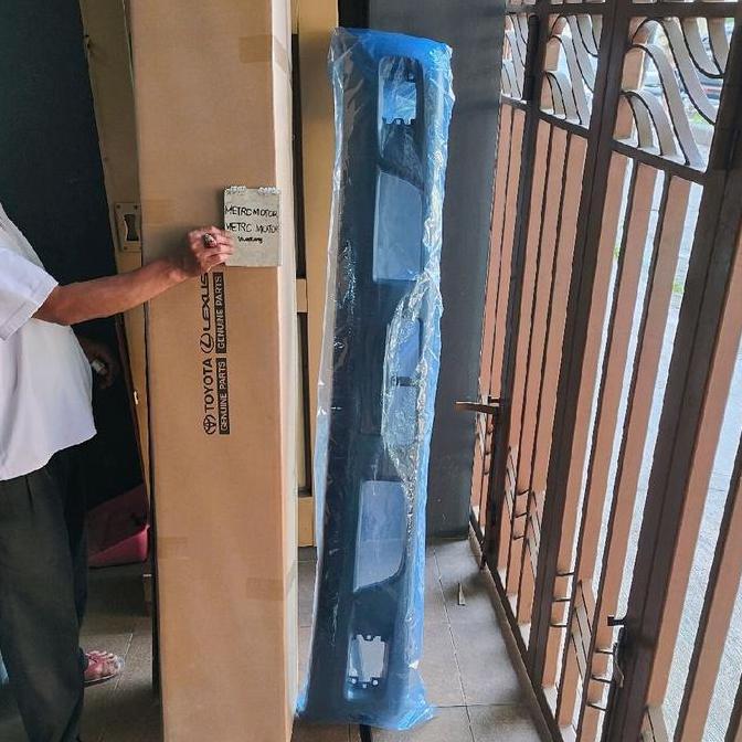 NEW ORI Bumper depan toyota dyna hino dutro 130HT 130 HT dyna saurus plastic