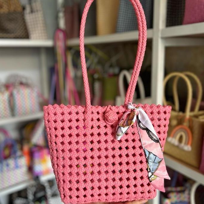 HEMAT LUAR BIASA Tas Anyam Rajut Wanita TAS KULIAH/TAS HANGOUT - Model Totebag (belum include akseso